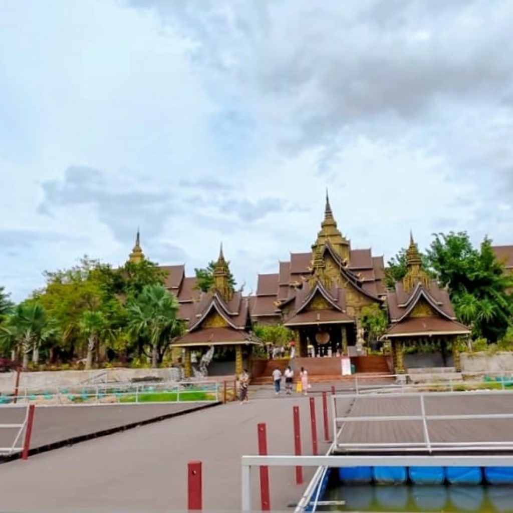 005ຫໍພິພິທະພັນສິນລະປະລາວ ແຖມໃຫ້ແພັກເກັດນີ້ໄດ້